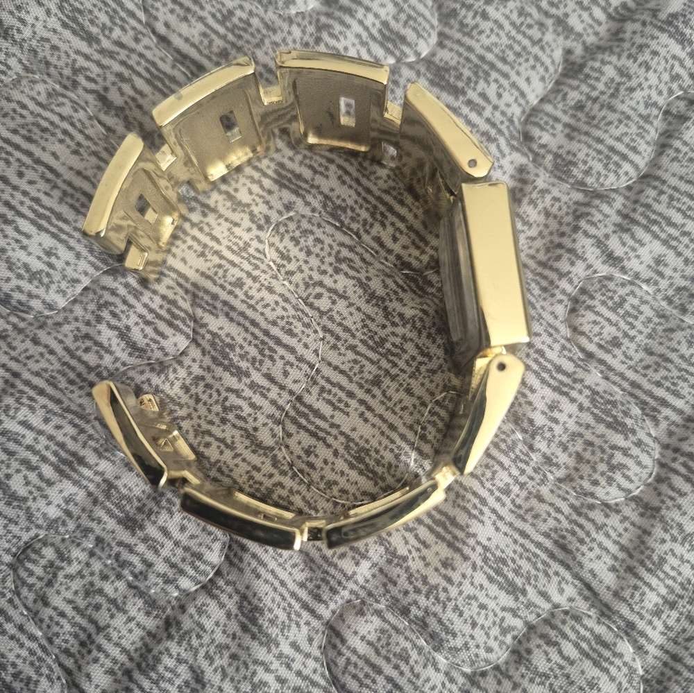 Vintage Geneva Cuff Watch - Picture 3 of 4